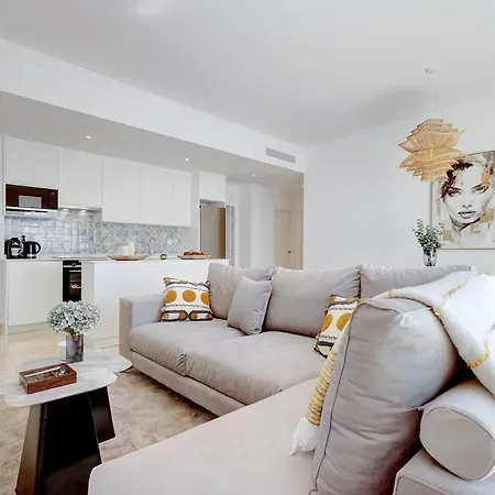 דירה Luxury Family Penthouse, 7 Pools, Golf & Seaview